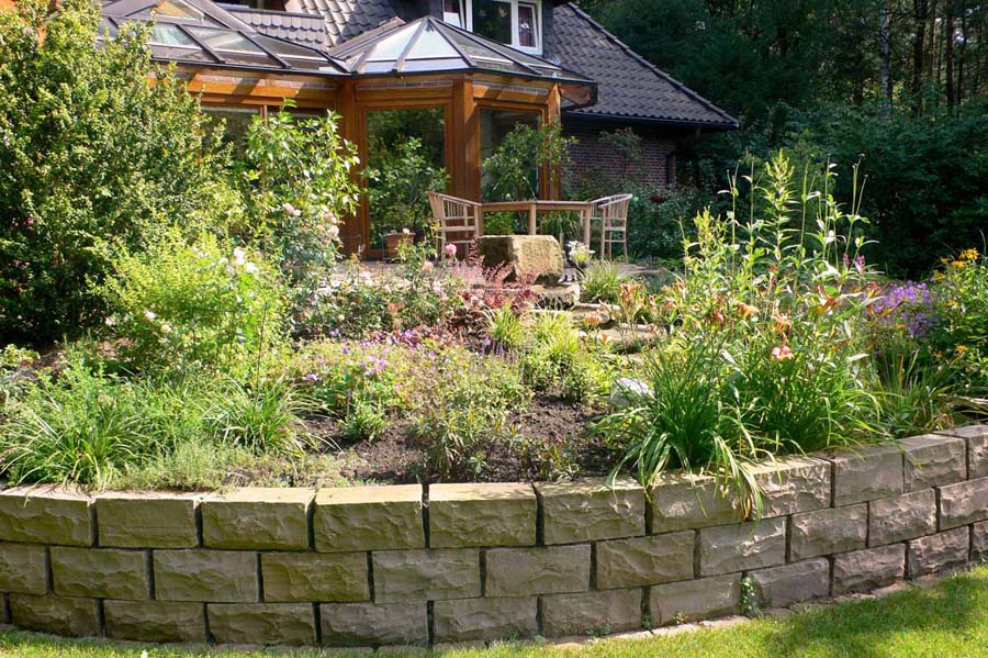 Freiraumplanung Hindersin: Terrassen und Sitzplätze